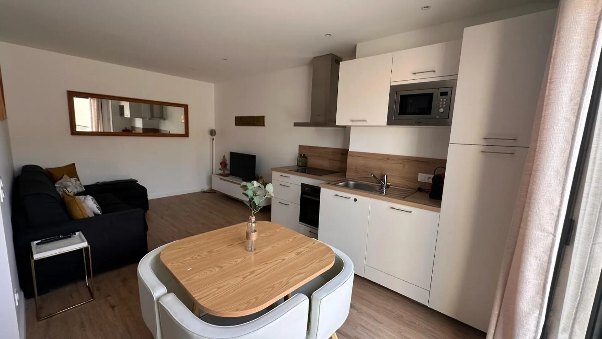Appartement Lys Aeroport, Eurexpo, Groupama Stadium, Arena Ldlc Pusignan